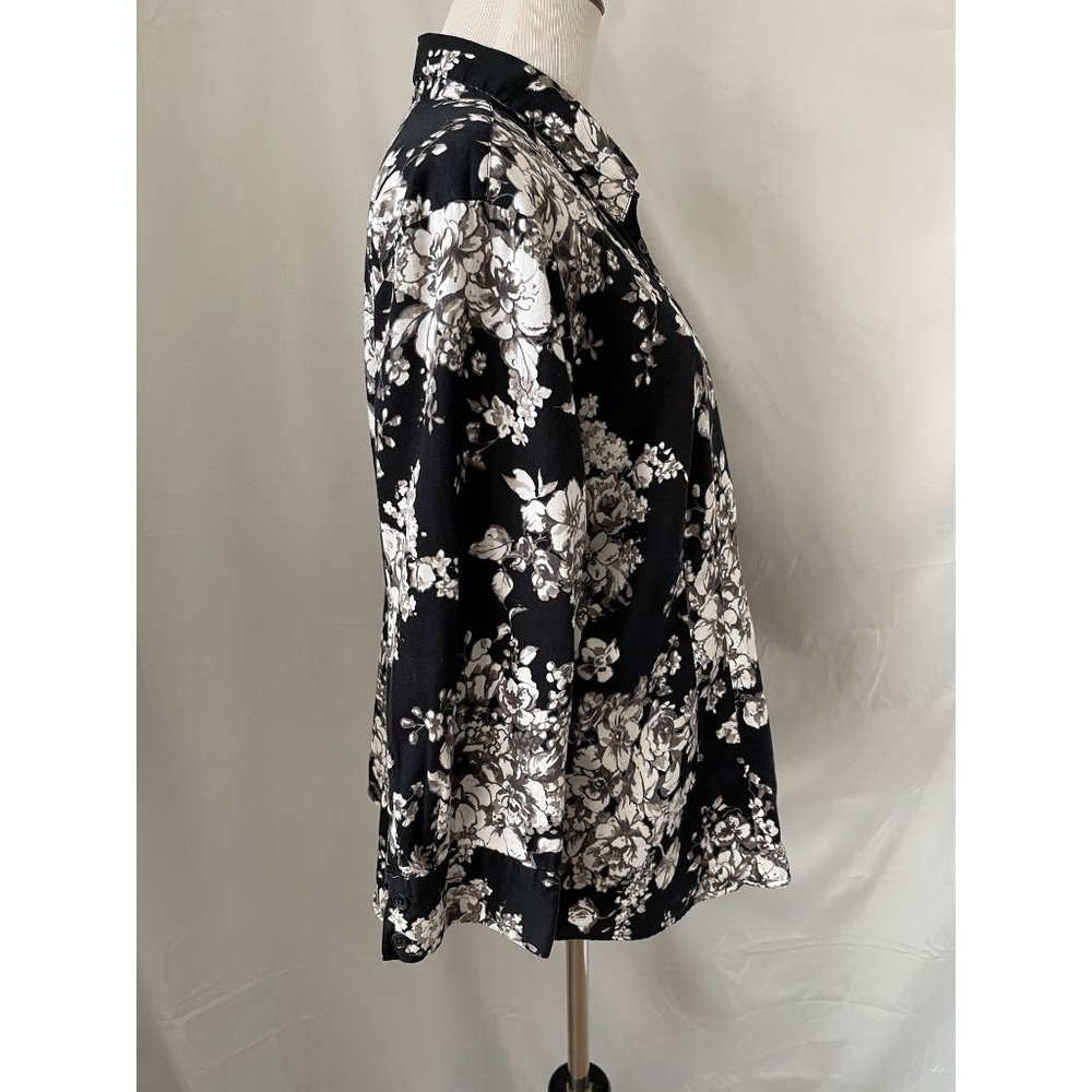 Van Heusen Studio Black/White Floral Print 3/4 Sleeve Button Down Shirt - Picture 5 of 11